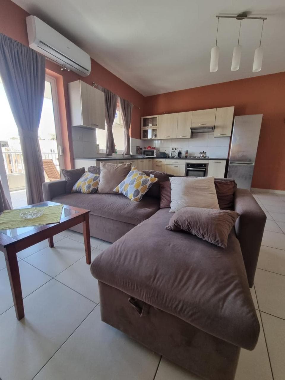 Modern Two Bedroom Apartment in Center Bugibba