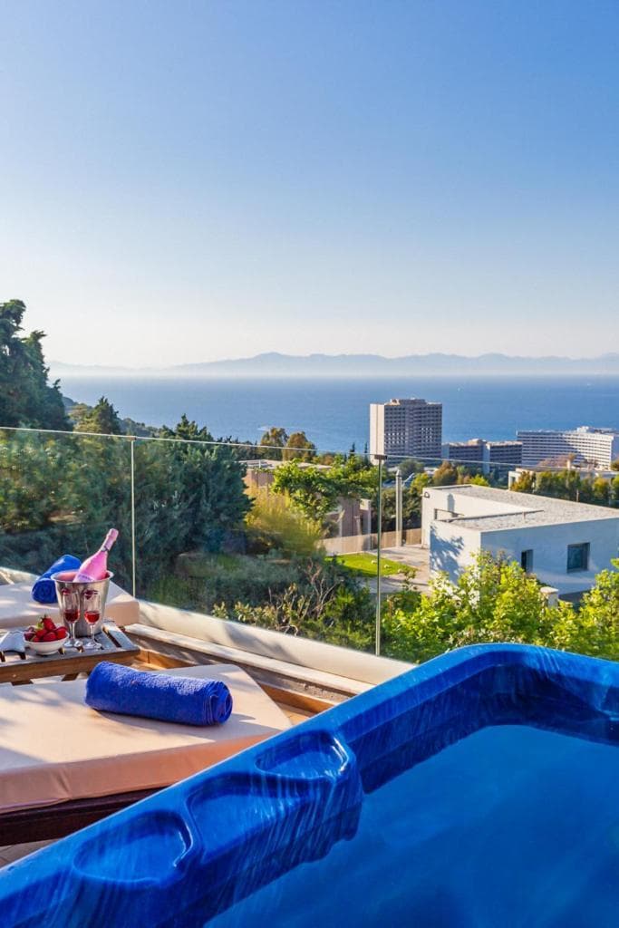 Flyviewflatsblue Privatehottub with Seaview