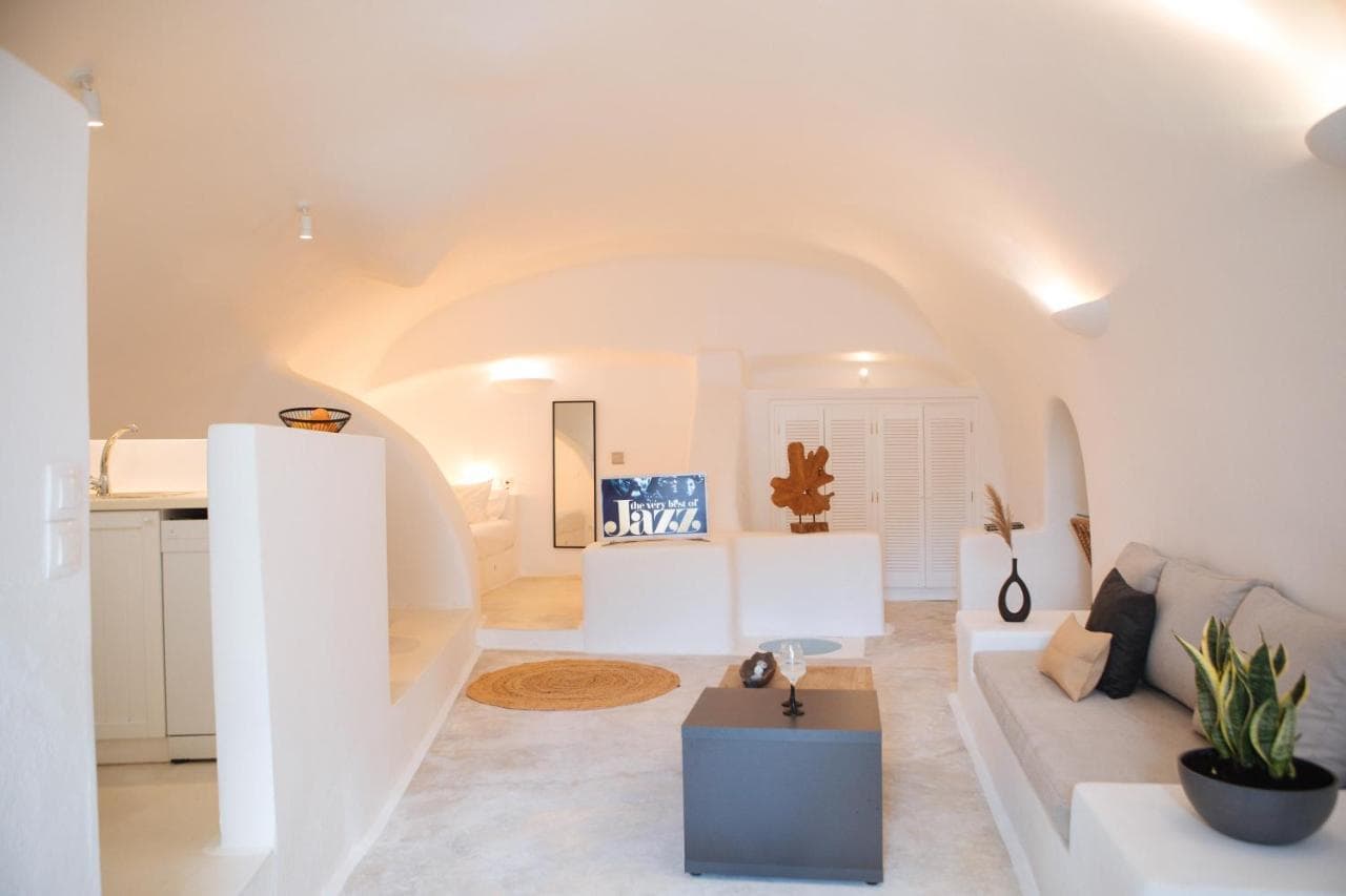 The Cave Complex by a Terre Cave Villas