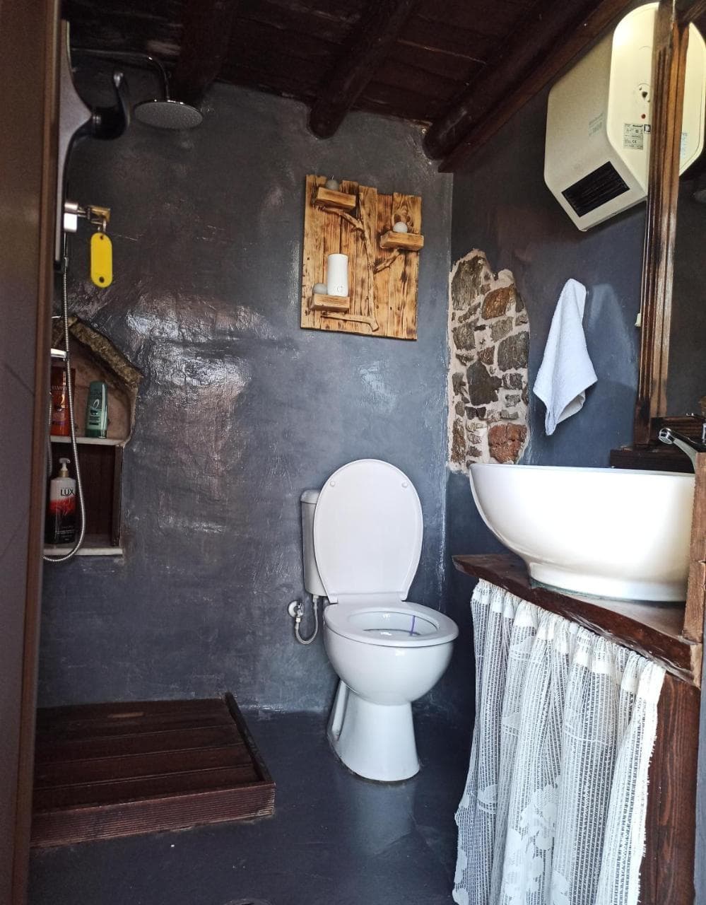 Areti's Traditional House