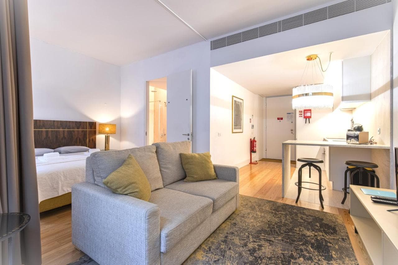 Cozy Downtown Studio by Lovelystay