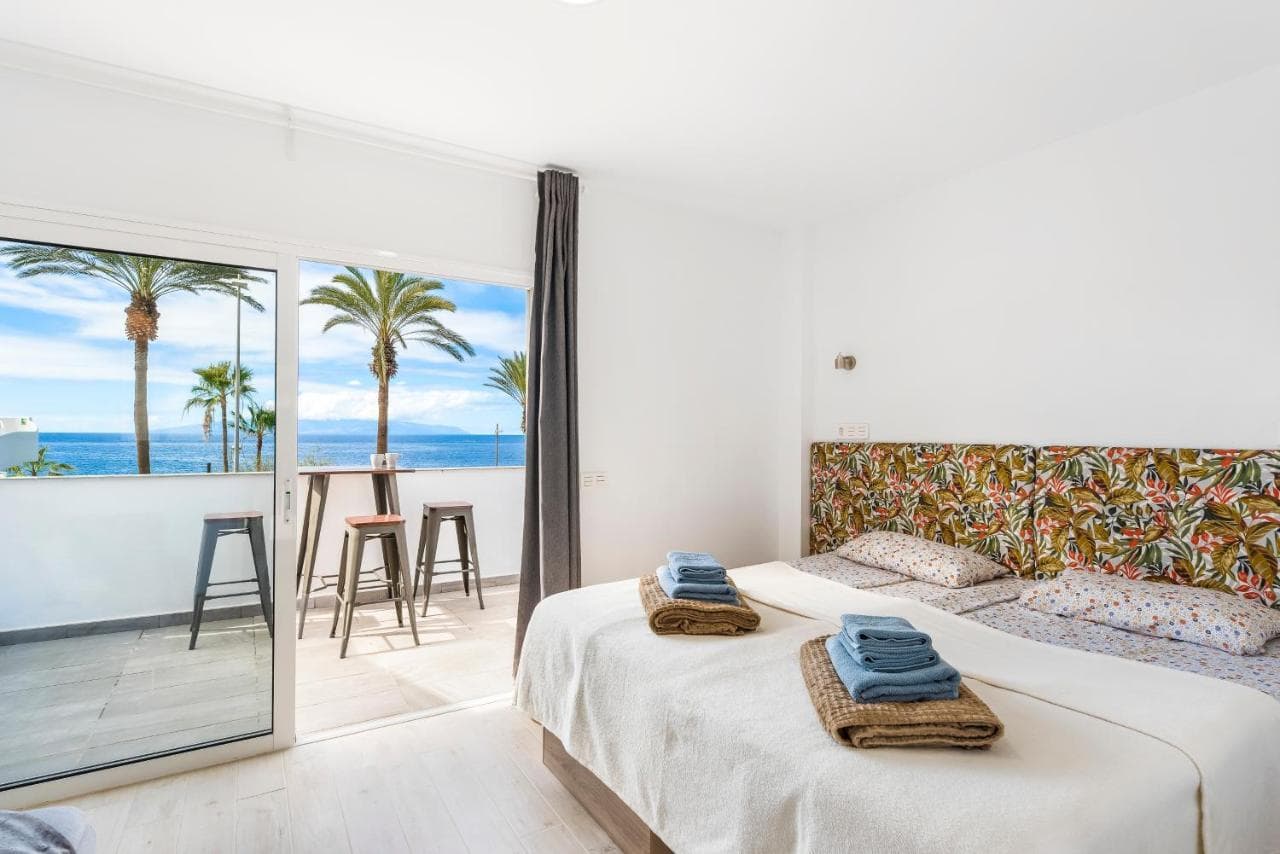 Beachfront Studio Full Seaview Playa las Americas (Adults Only)