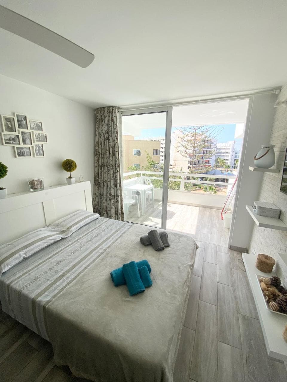 Playa de las Americas Sea View VIP Apartment