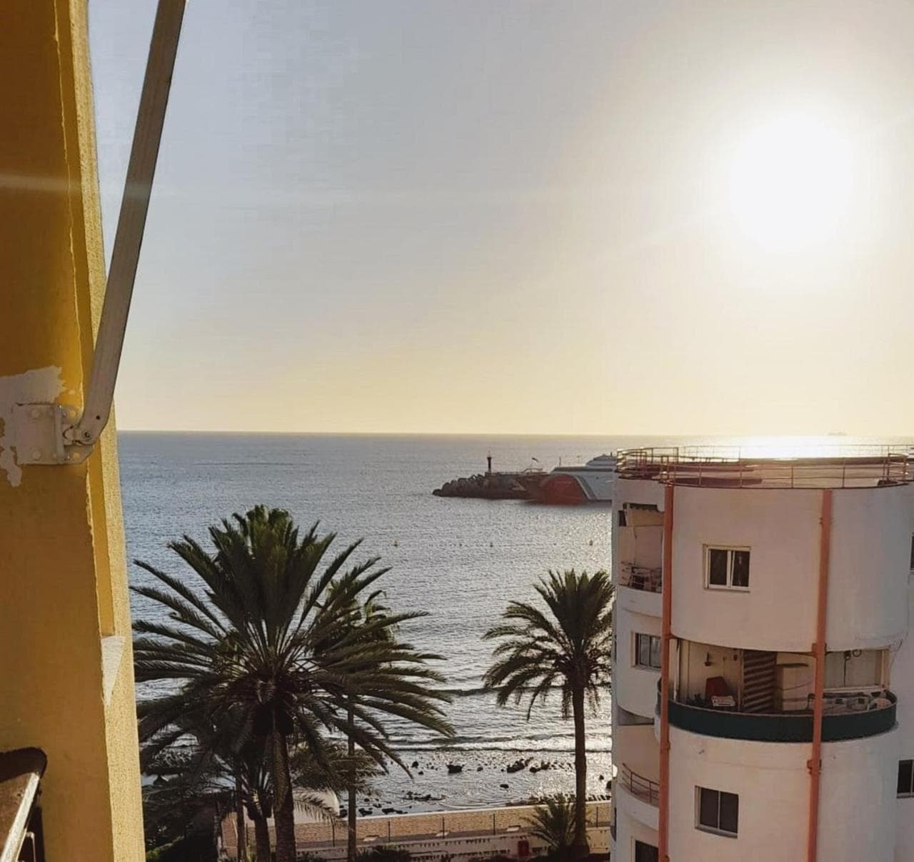 Dreamy Sunset, Seafront, Direct Access To the Promenade,Wifi,Free Parking