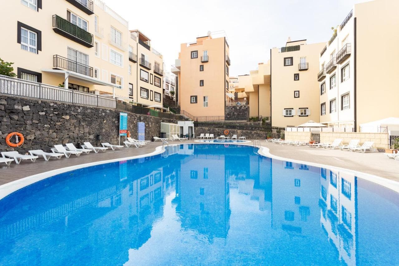 175 Tropical Views by Sunkeyrents