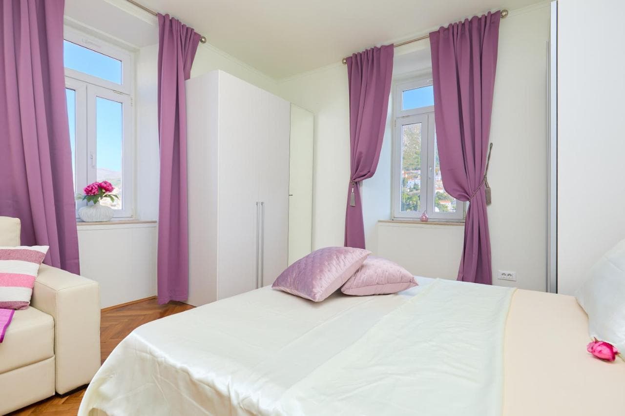 Spacious 4 Bedroom Dubrovnik Apartment