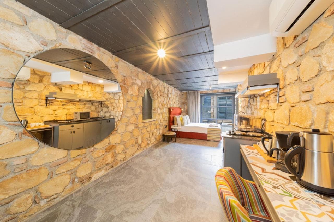 Marvelous Studio Flat Near Hadrians Gate