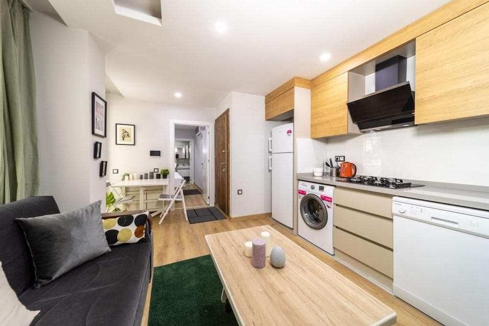 Modern Flat with Central Location in Antalya