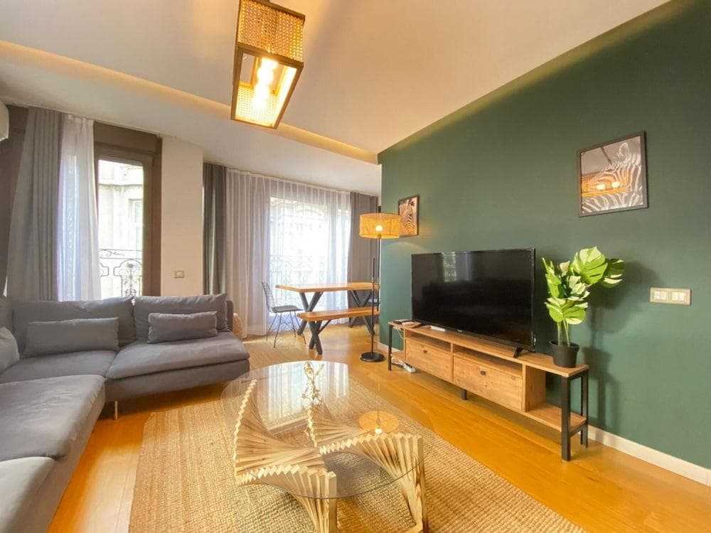 Charming Flat with Central Location in Nisantasi