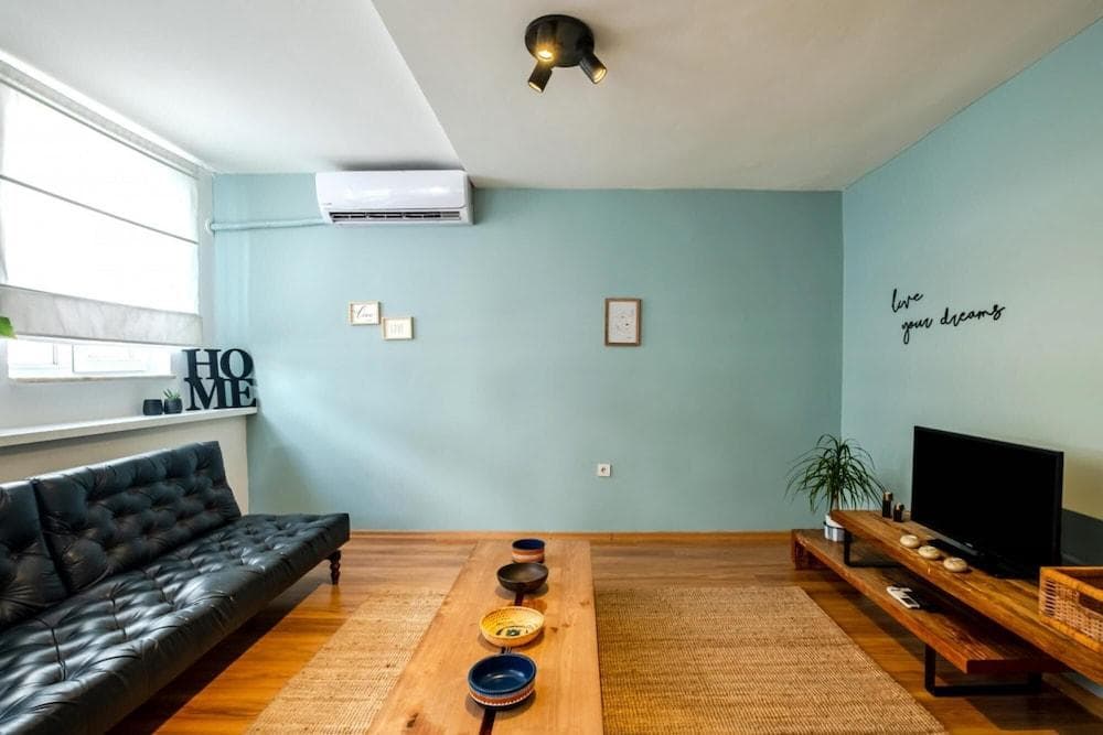 Colorful Flat 5 Min To Taksim Square in Beyoglu