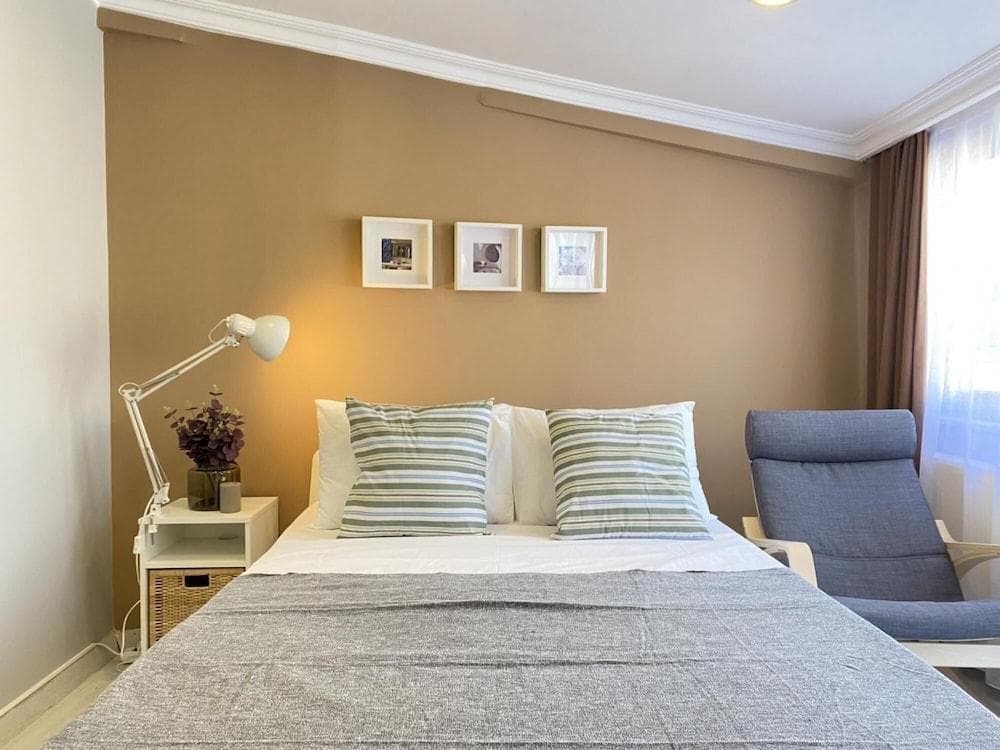 Stylish Duplex with Terrace 650 M To Galata Tower