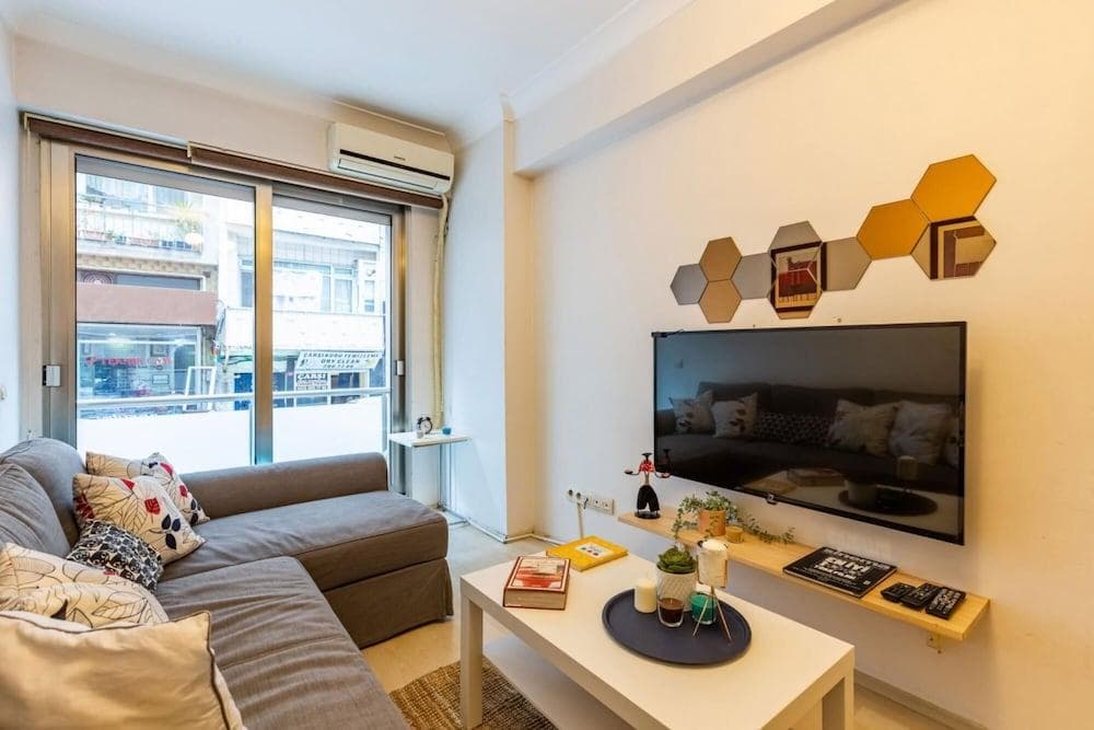Cozy Flat Near Nisantasi And Trendy Attractions