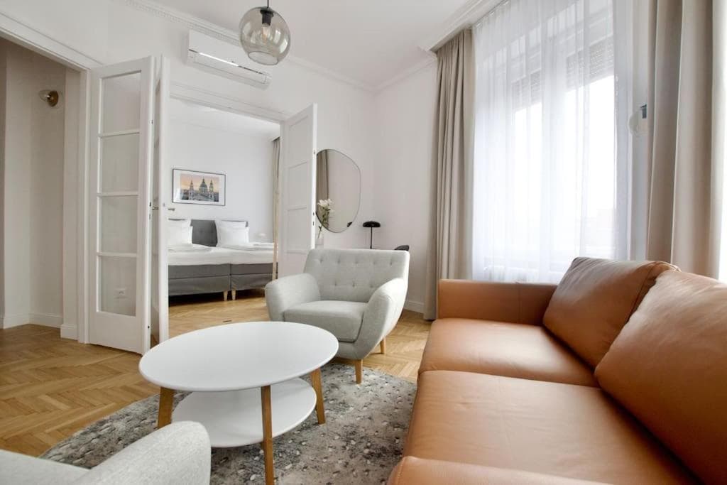 Premium Apartment by Hi - Central 2 Br - Best View