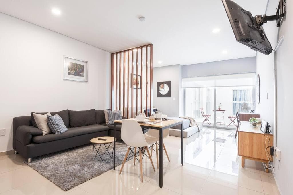 Chic Loft! 150 Bps Fiber Optic Internet