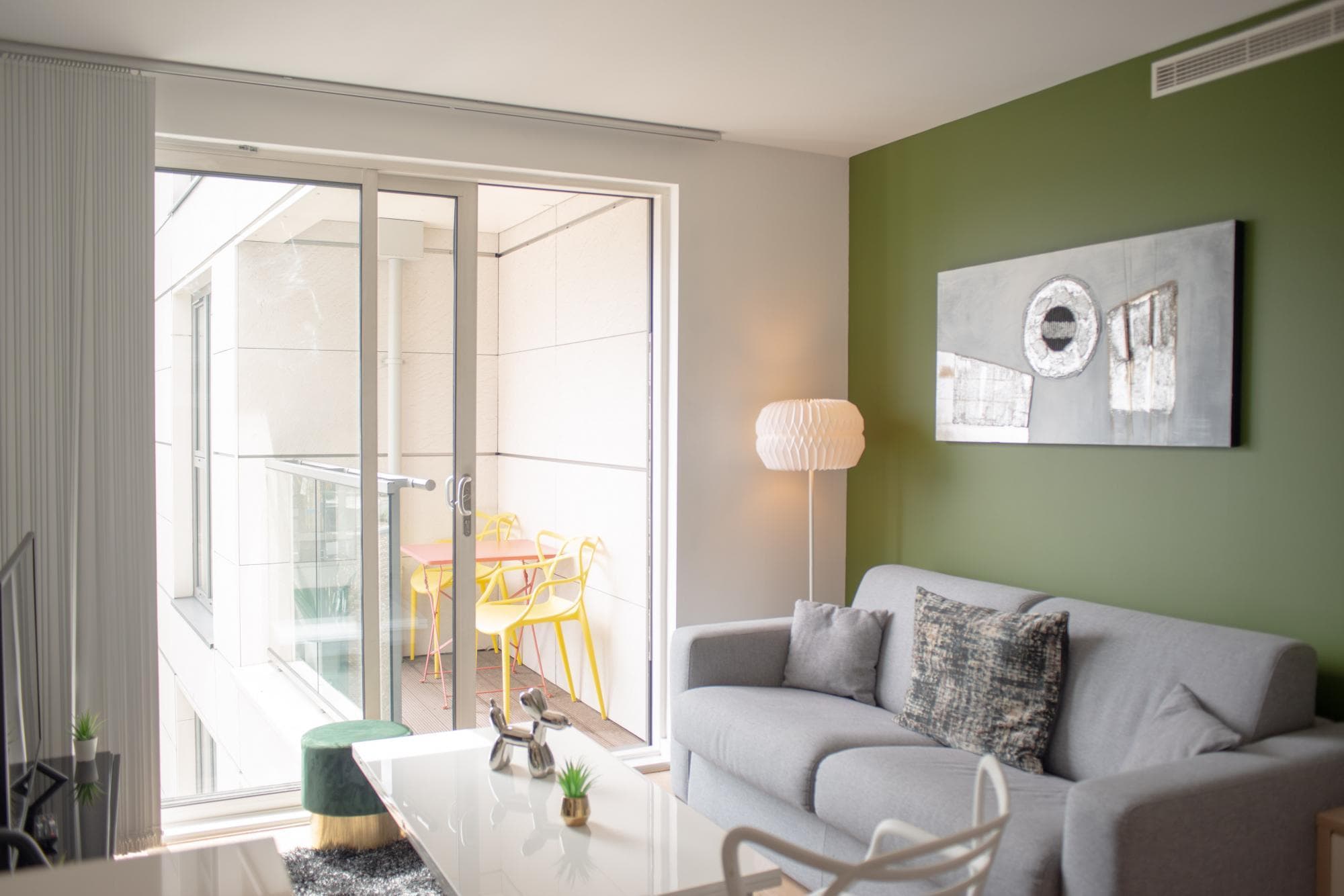 Comfy Studio with Balcony in Heart of Shoreditch