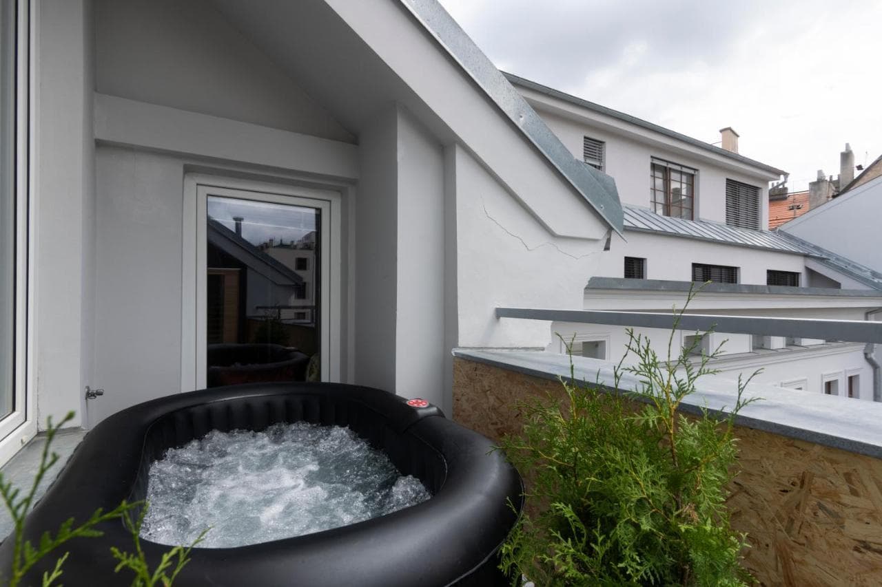 Golden Tree Loft in the Heart of Prague