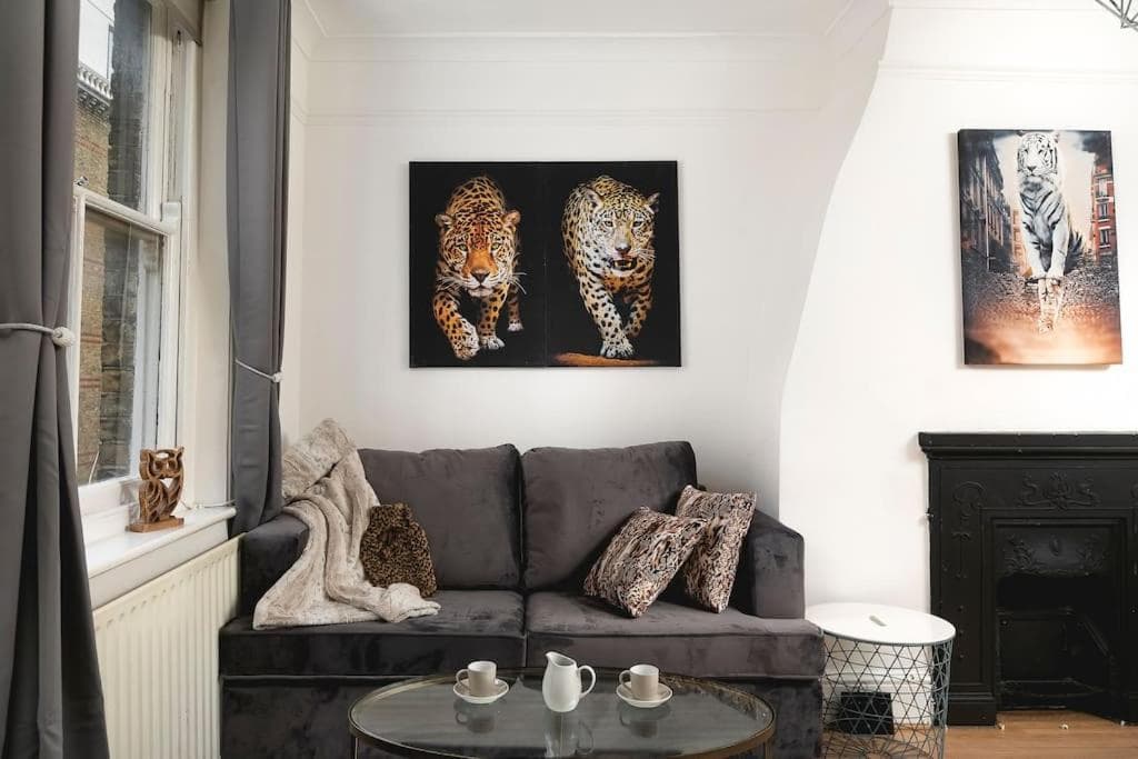 Gorgeous One Bed Aircon Apt in the Heart of Central London