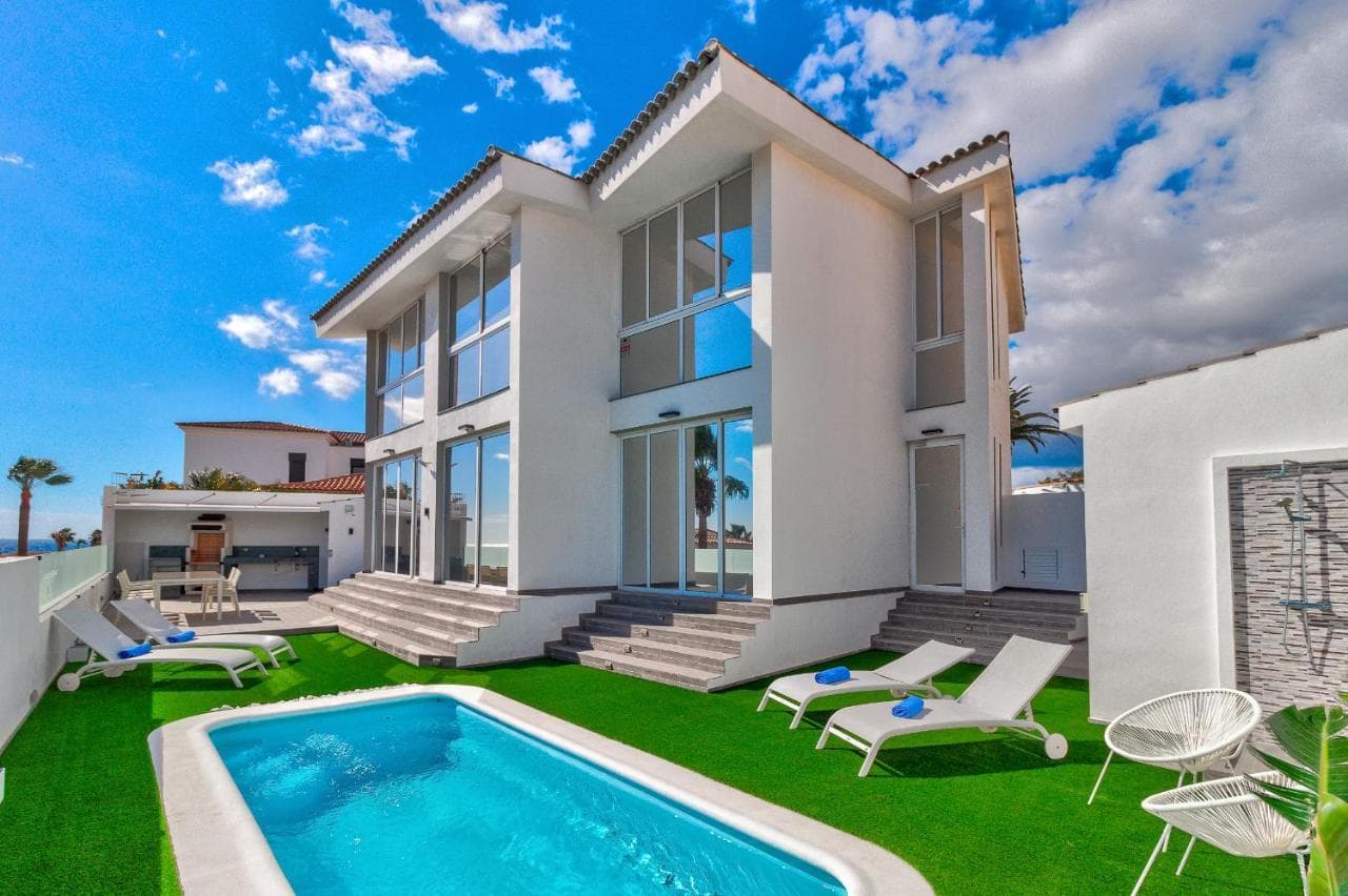 Luxury Villa Golf by Paramount Holidays