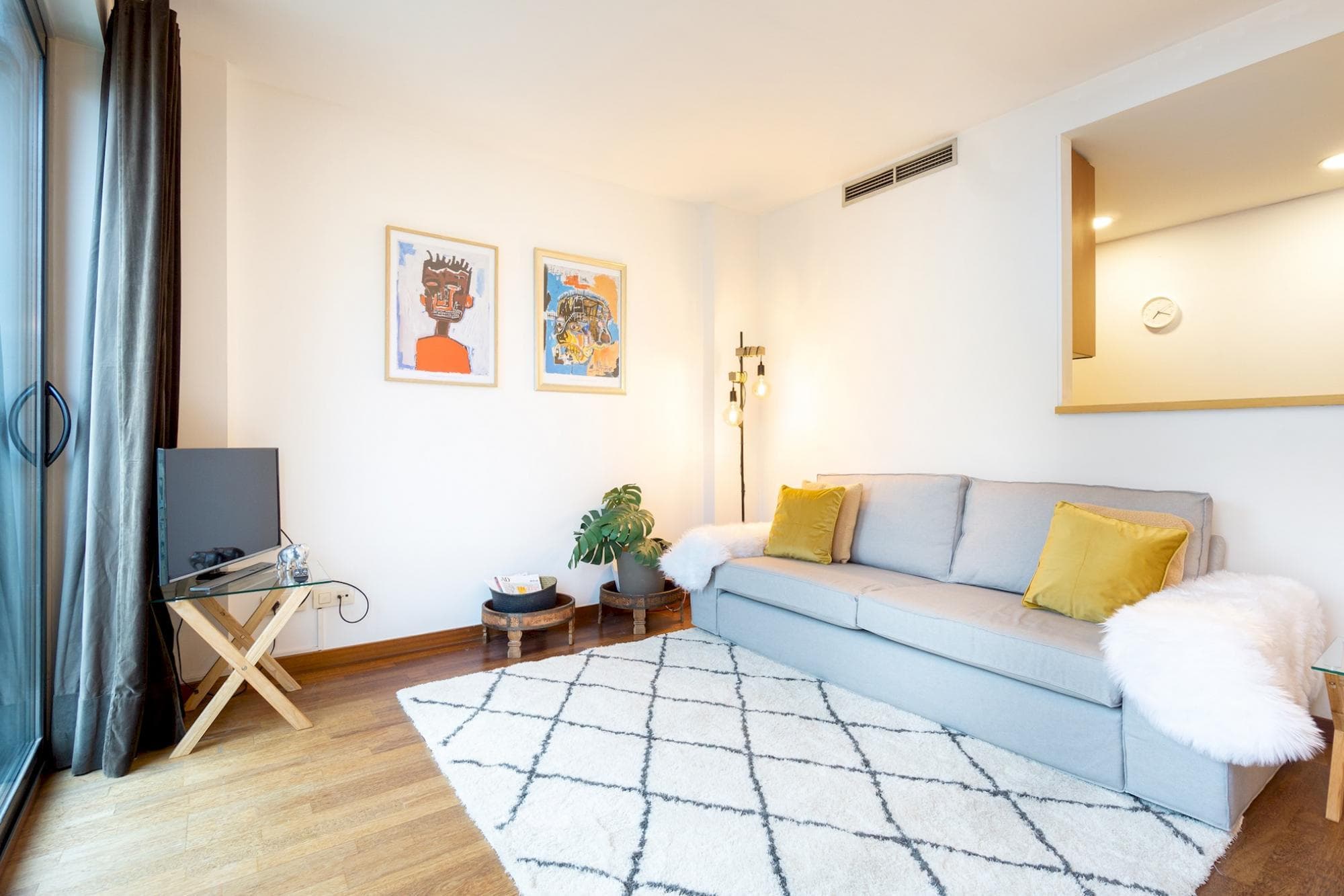· Ea · Maria 2 - 2 Bedroom Apartment with Private Rooftop!