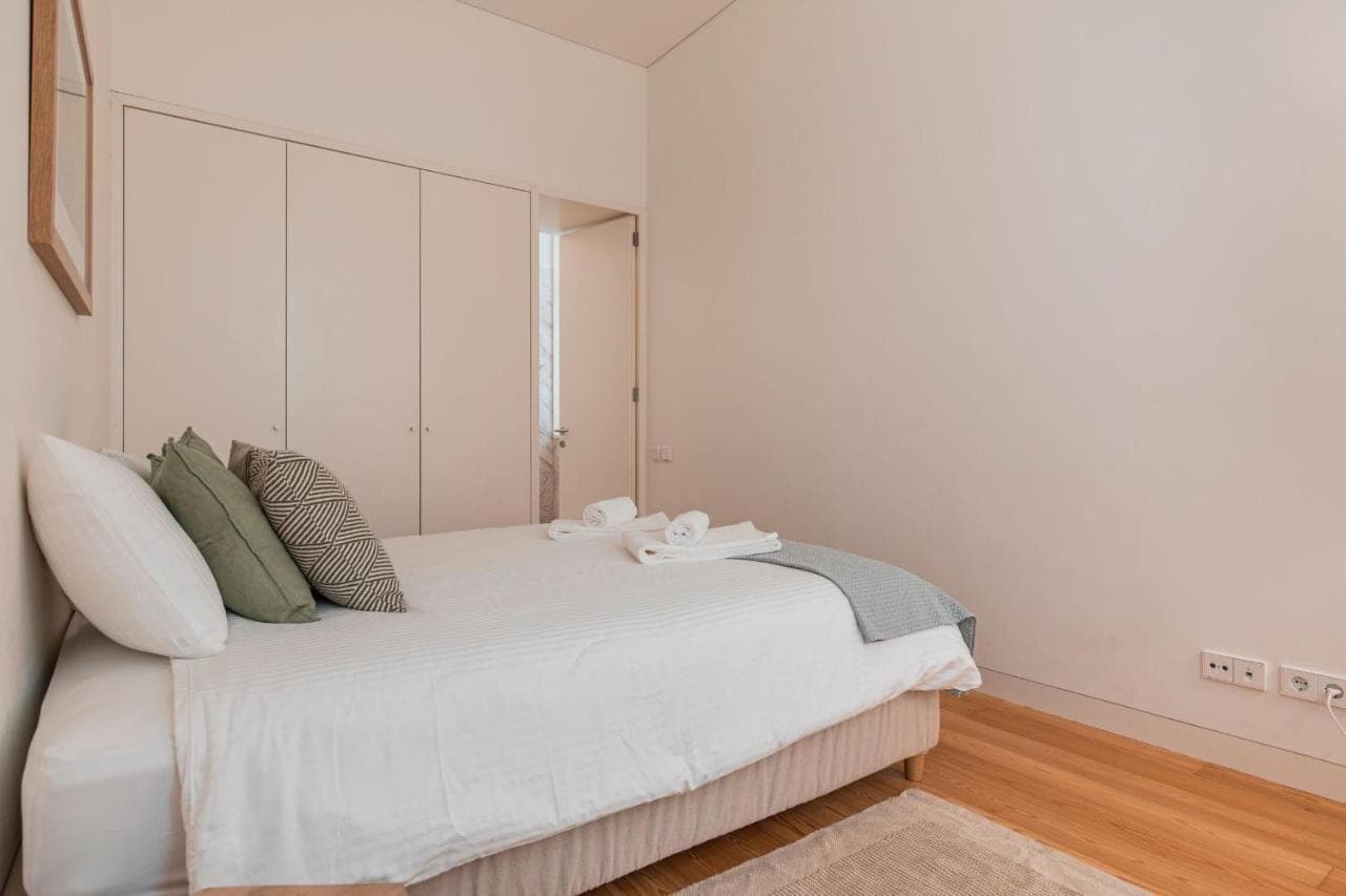 Green Gate To Lisbon by Lovelystay