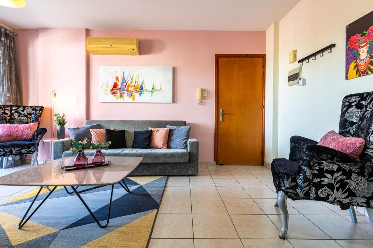 Freya 1-Bedroom Apartment in Larnaca