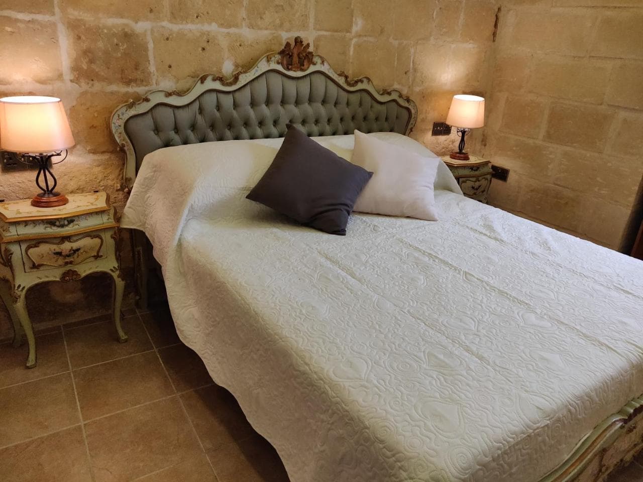 Romantic Townhouse in the Three Cities (Adults Only)