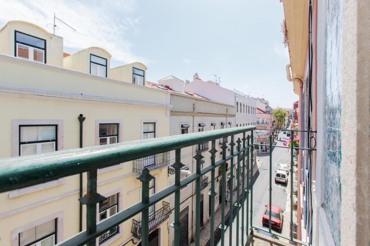 Typical Light Filled Graca Apartment, by Timecooler