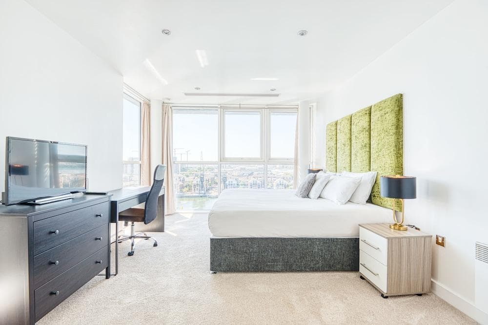 Jibbs Corner Penthouse Apartment