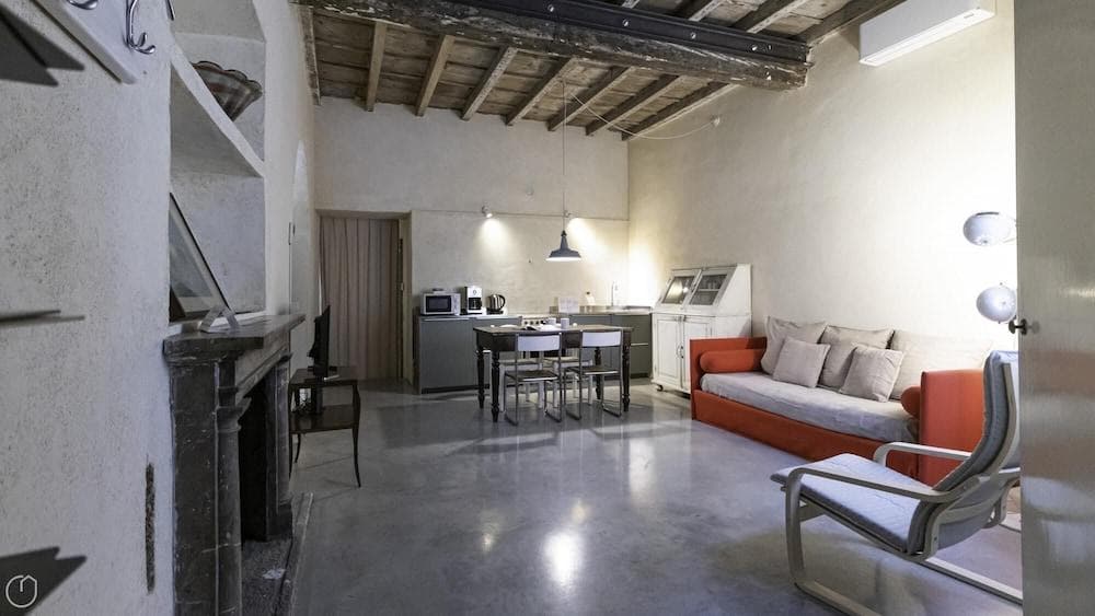 Italianway - Canonica 26