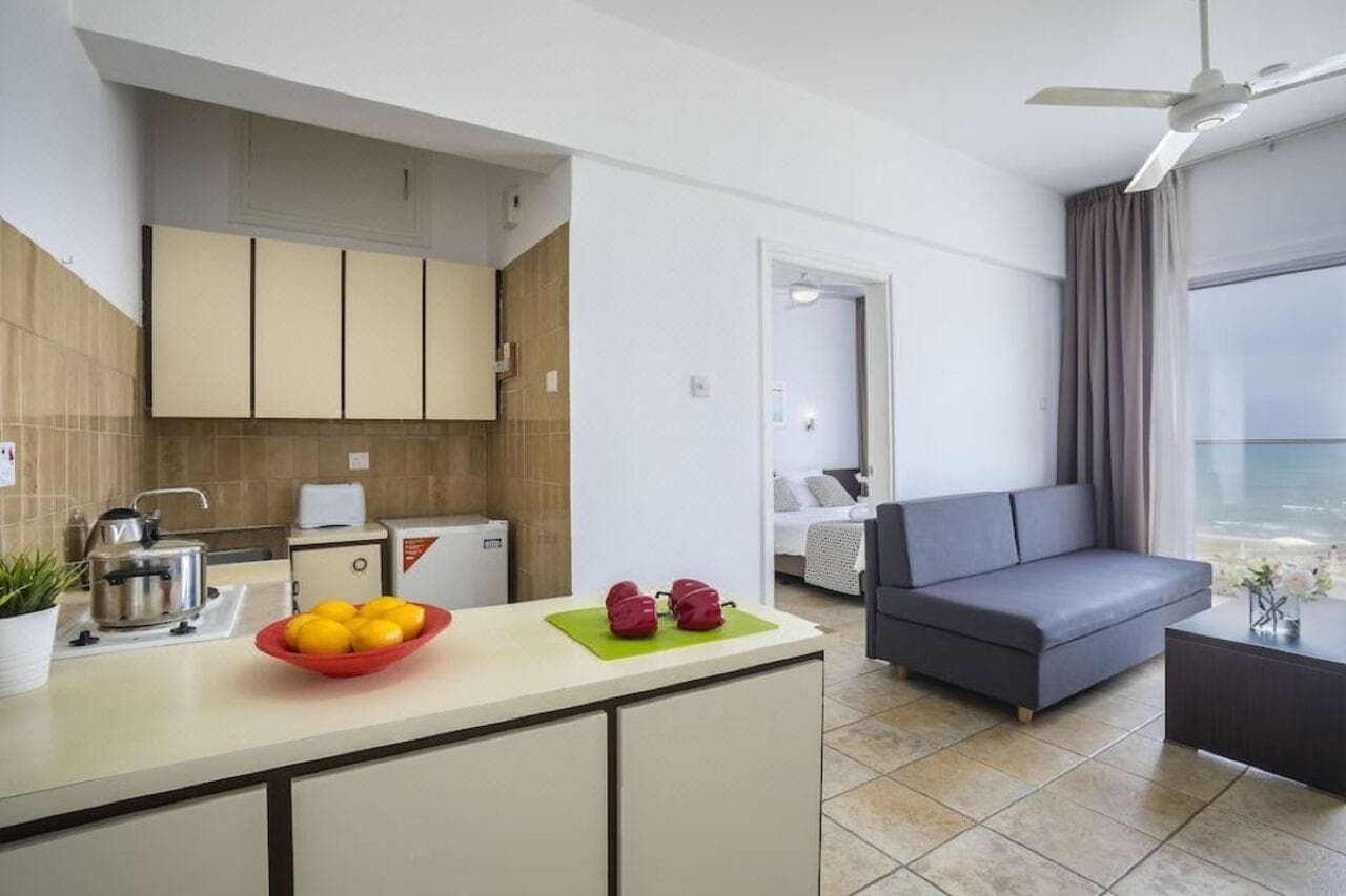 Costantiana Beach Hotel Apartments