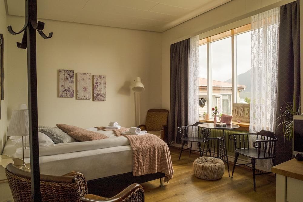 Private And Peaceful One Room Apartments