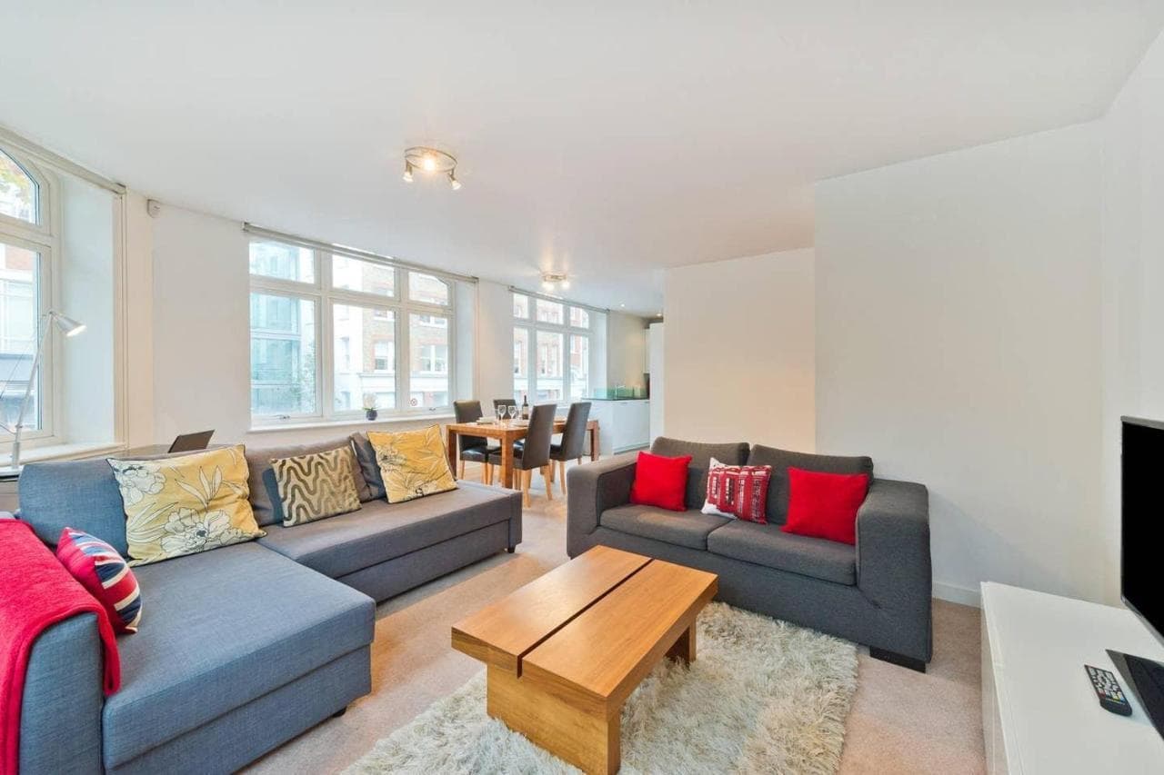 Alfred Place - Amazing Short Let Apartment in Central London