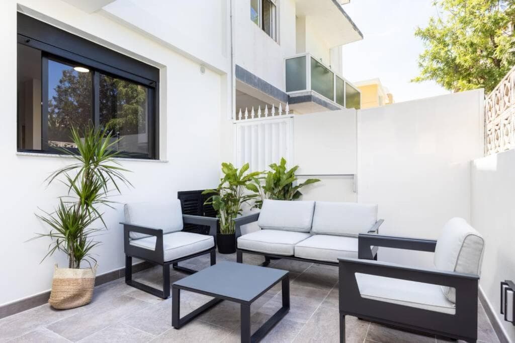 Sunny Island Lago Martianez 1