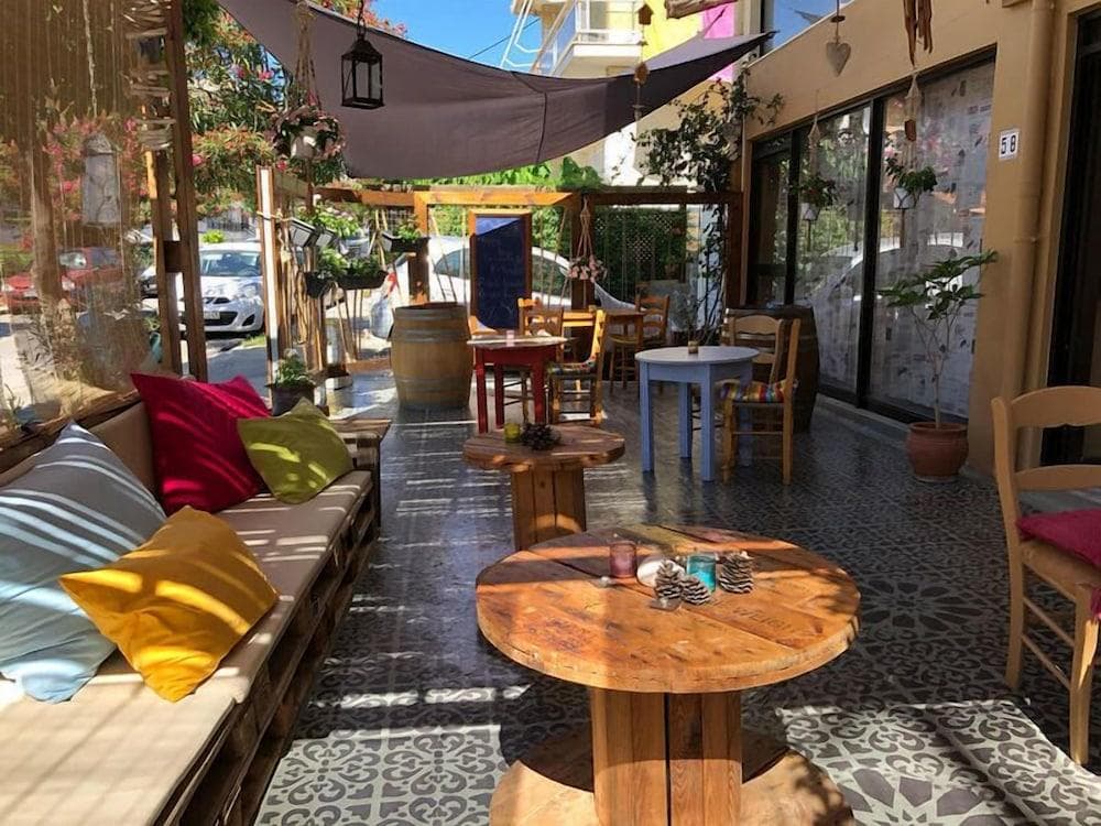 Rhodes Backpackers Boutique Hostel (Adults only)