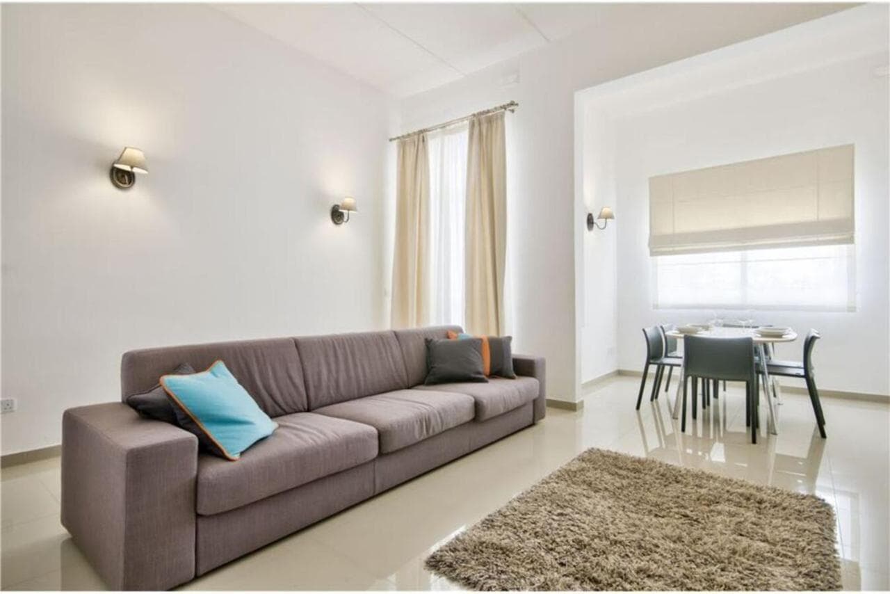 Four Bedroom Typical Maltese Townhouse - One Minute Away From the Seafront