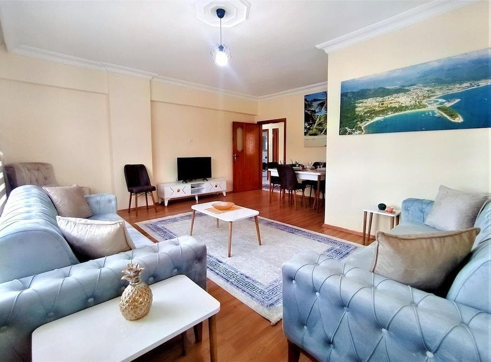 Commodious Flat Near Seaside in Antalya Konyaalti