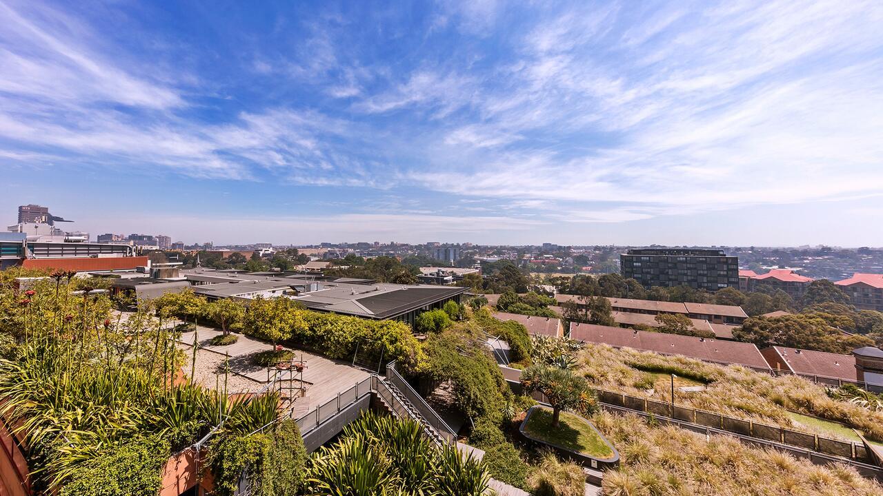 Oaks Sydney Goldsbrough Suites 1