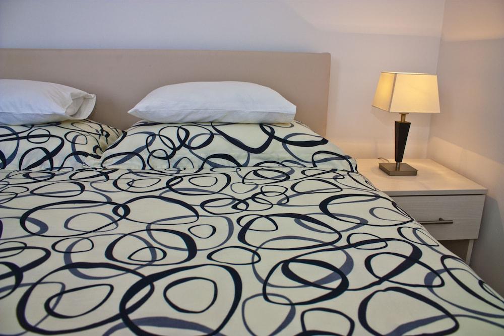 Green Park Apartments 2