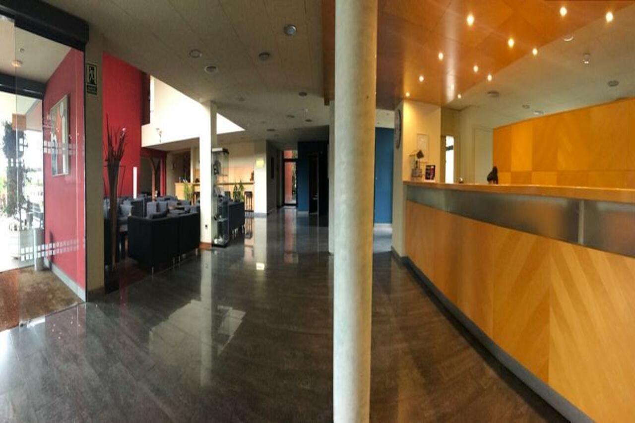 Les Torres Hotel & Hostal 2