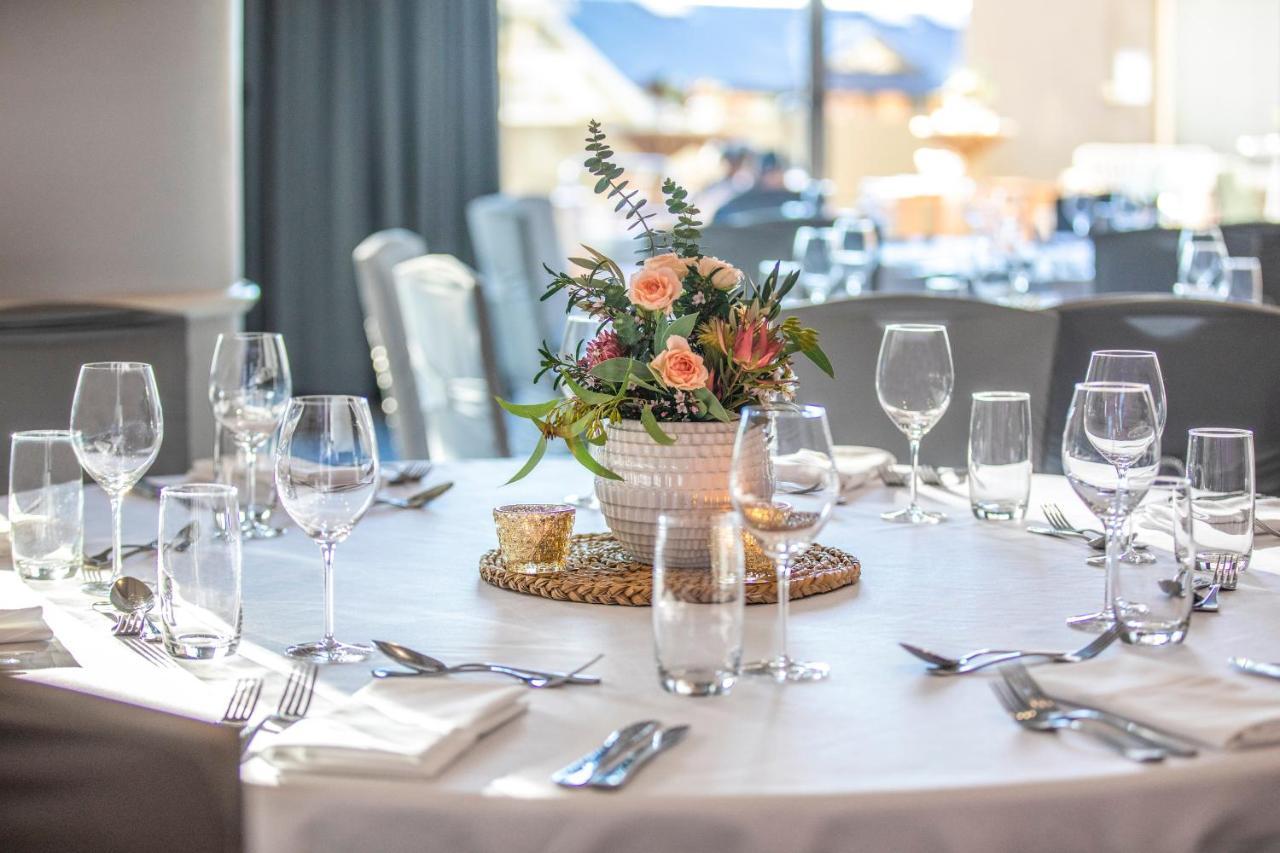 Holiday Inn Potts Point 1