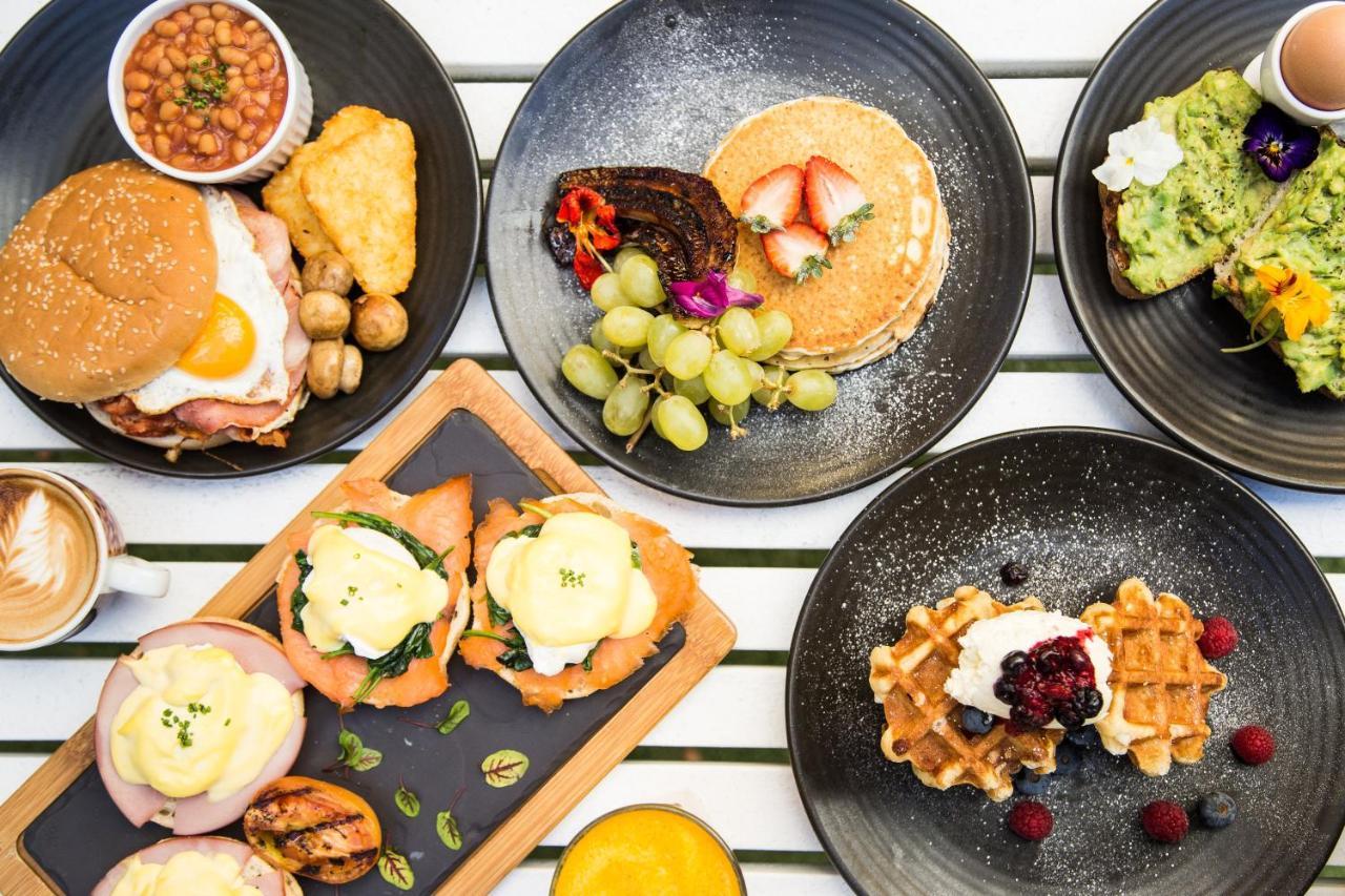 Holiday Inn Potts Point 2