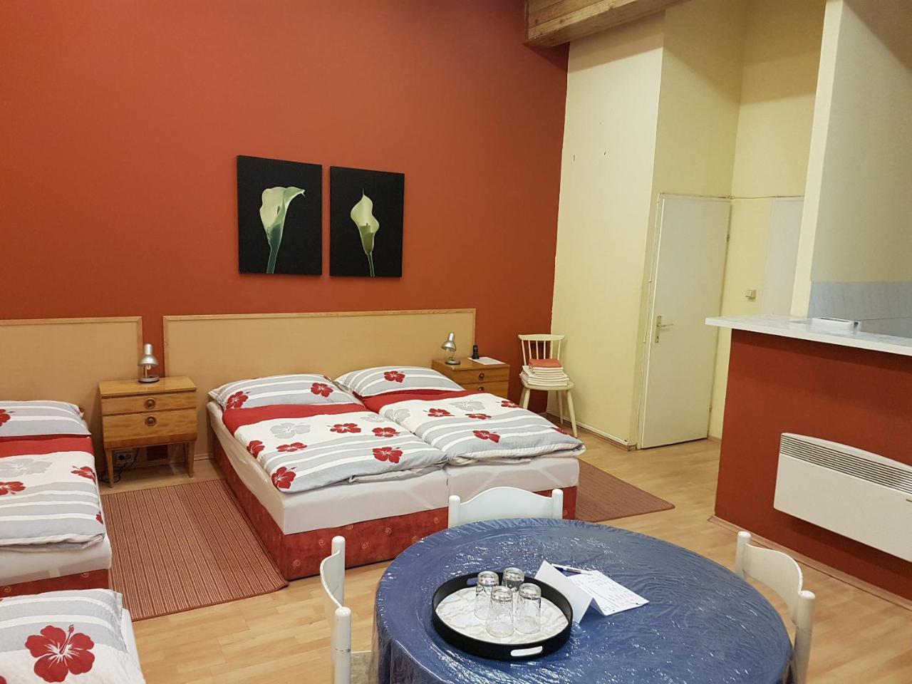 Hotel Pension Gross 2