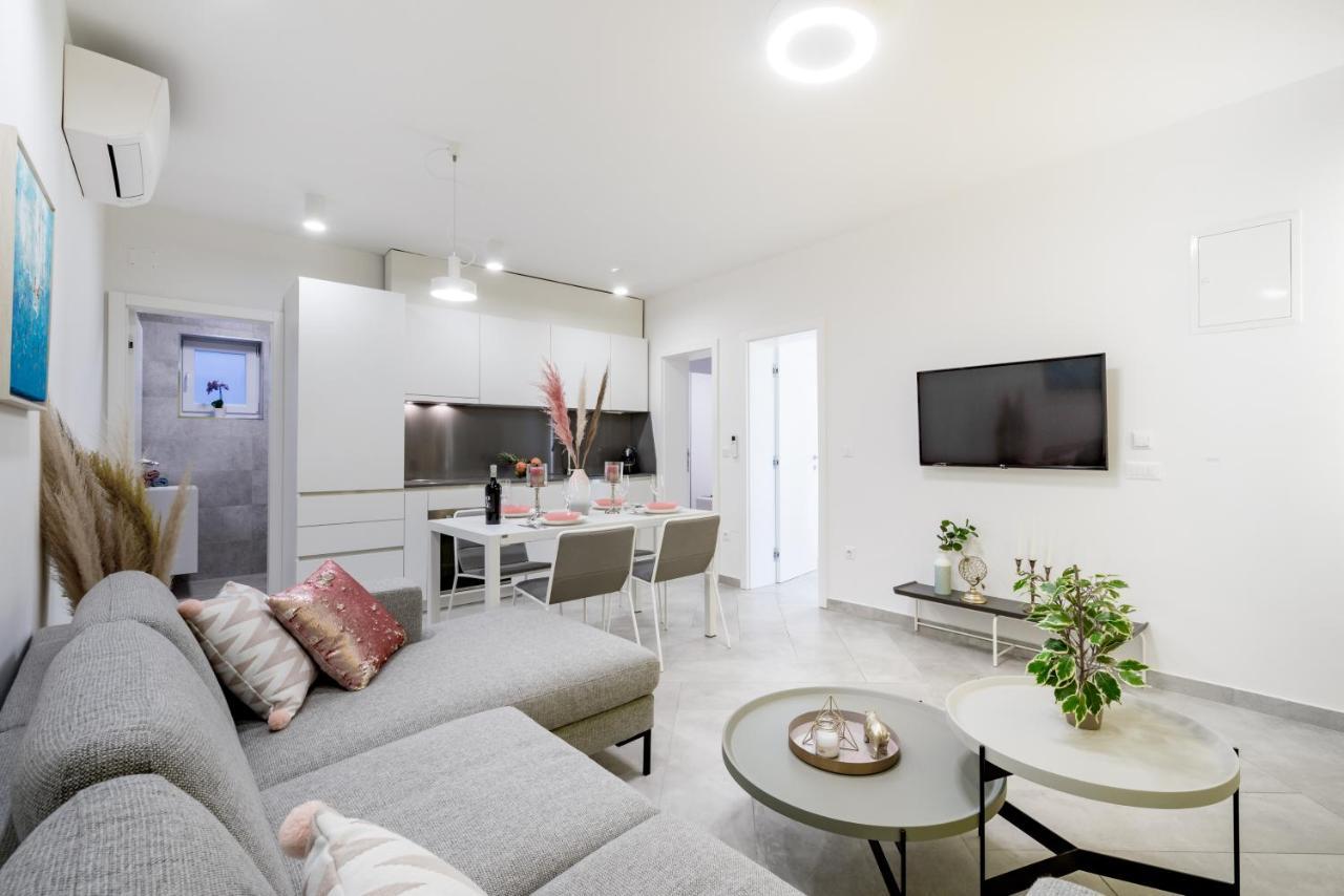 Apartments Villa Poco Loco 2