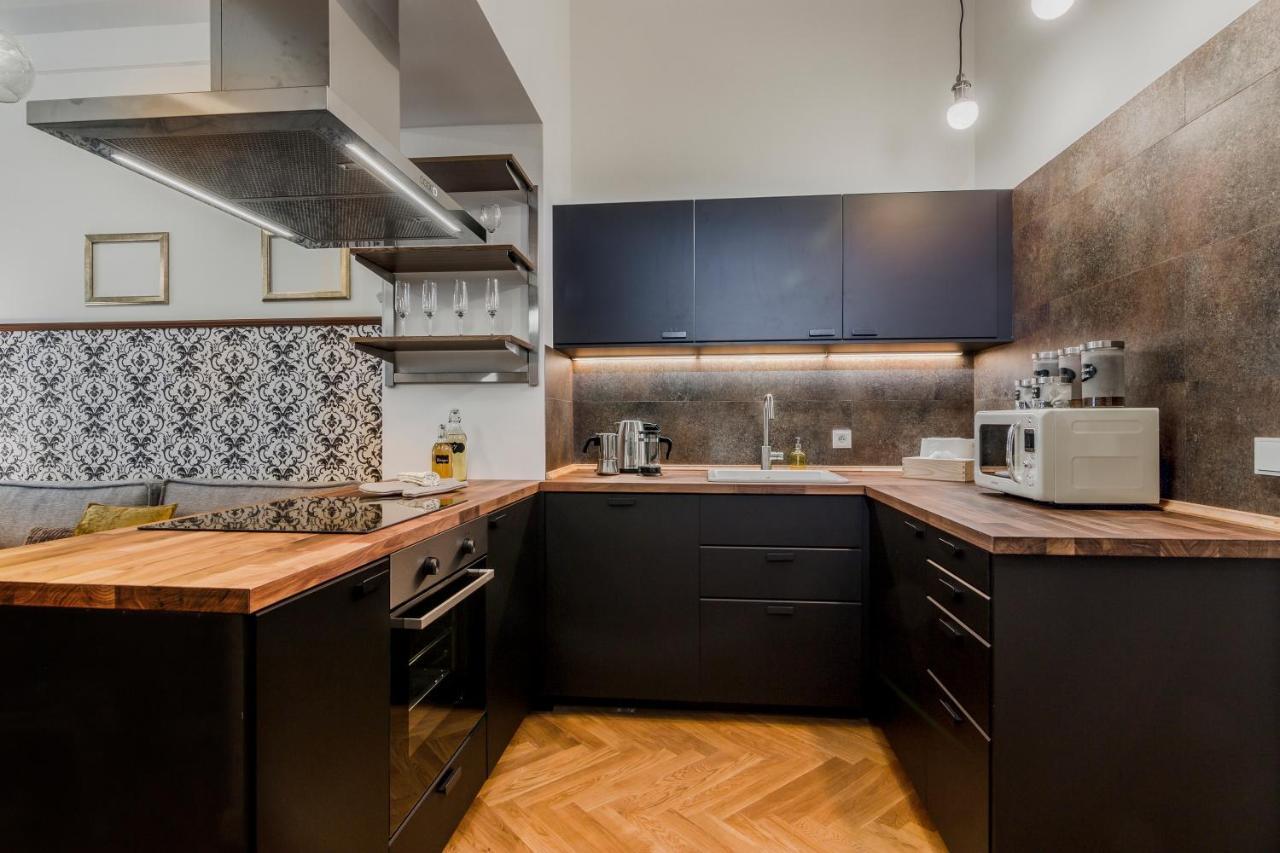 Prague Trendy Central Apartment by Michal&Friends 2