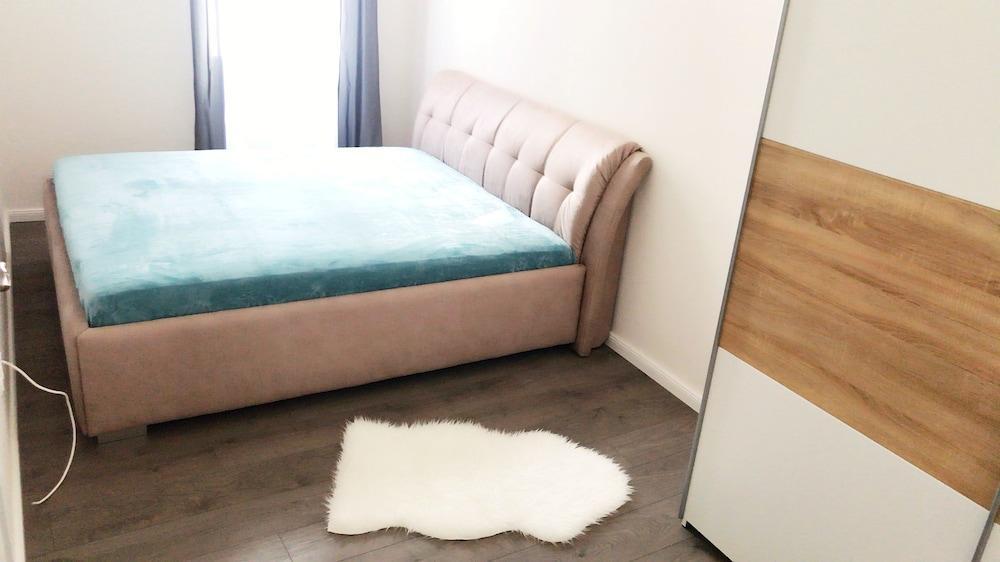 Pelicanstay Next To Budapest Basillica 1