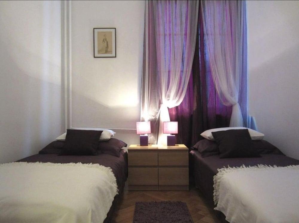 Unique Warsaw Center Apartment 2