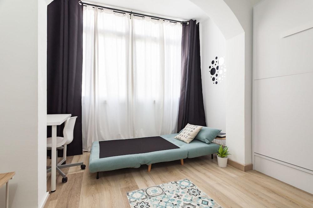 Navy Be My Guest Castelldefels 2