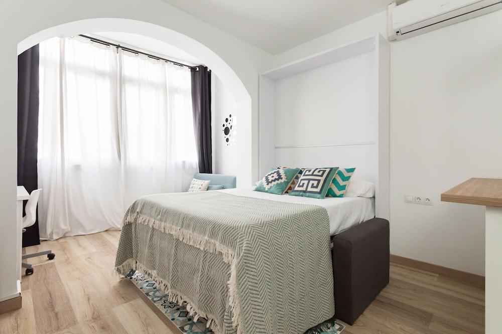 Navy Be My Guest Castelldefels 1