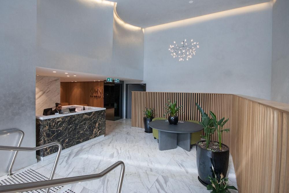 Modern 2 Bedroom Potts Point Apartment 2