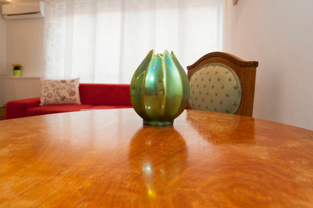 Ilona 2 Bedrooms Apartment in the Center 1